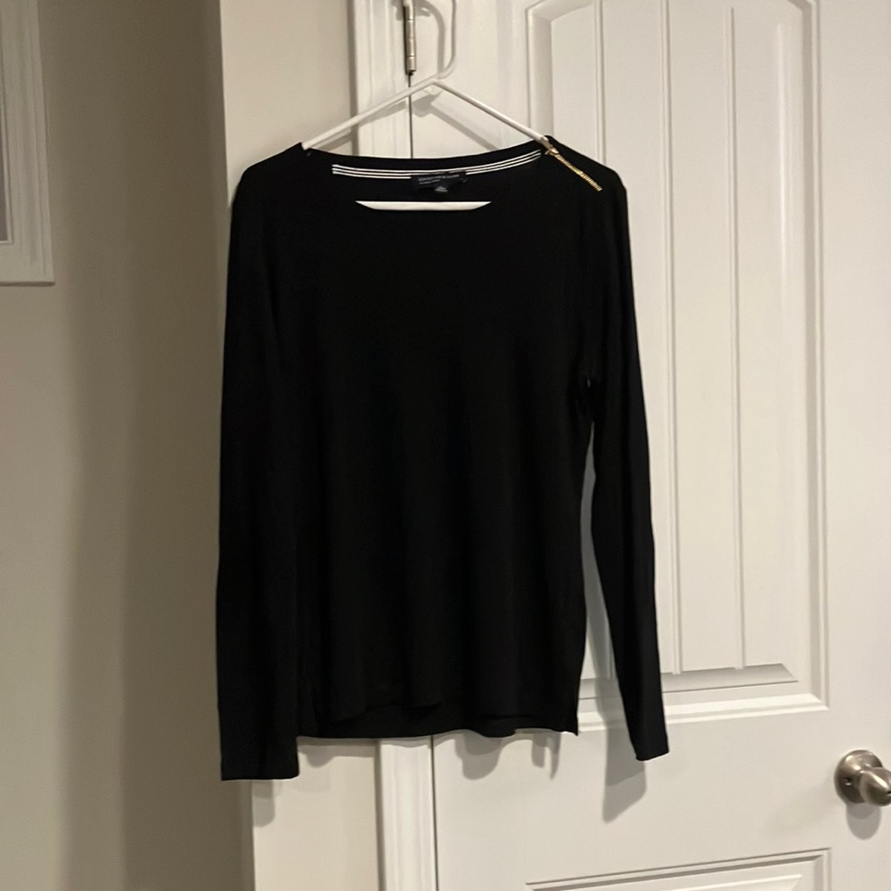 Jones New York Signature women’s, large with decorative zipper on left shoulder